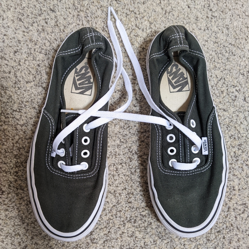 Vans sneakers army green dark. 7.5 women's